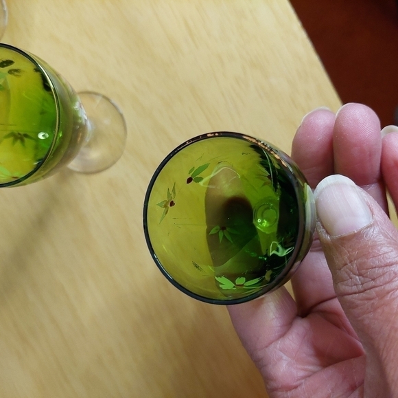 Vintage* 70s Set of 5 Clear Green Short Stem Liqueur/After-dinner Glasses - Picture 16 of 16